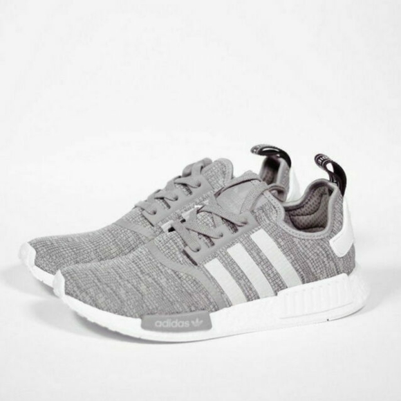 nmd r1 solid grey